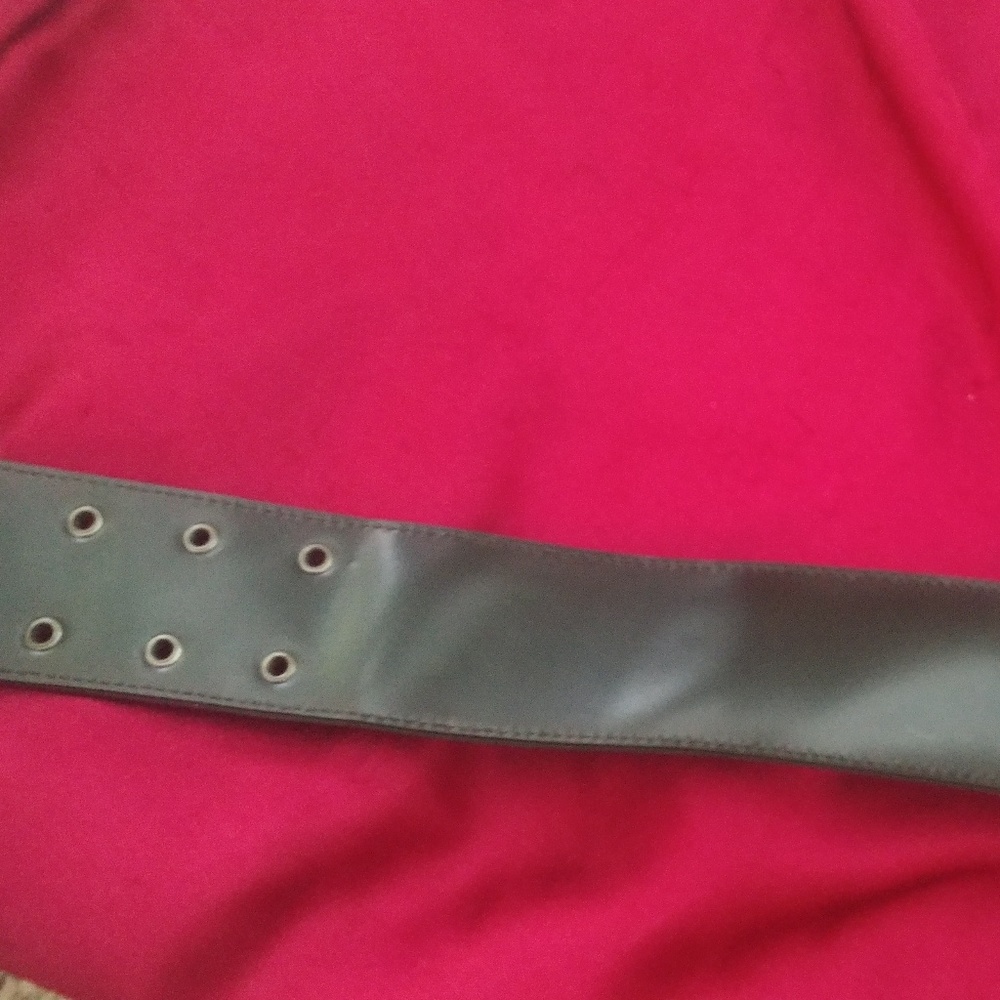 Gucci Black Leather Belt Soft Interior Silver Hook - image 5